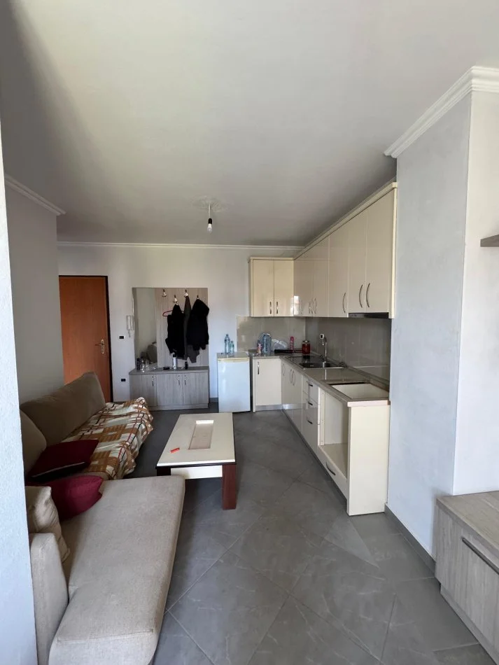 Tirane, shitet apartament 1+1 Kati 2, 47 m² 75.000 € (Astir, prane Viles L)