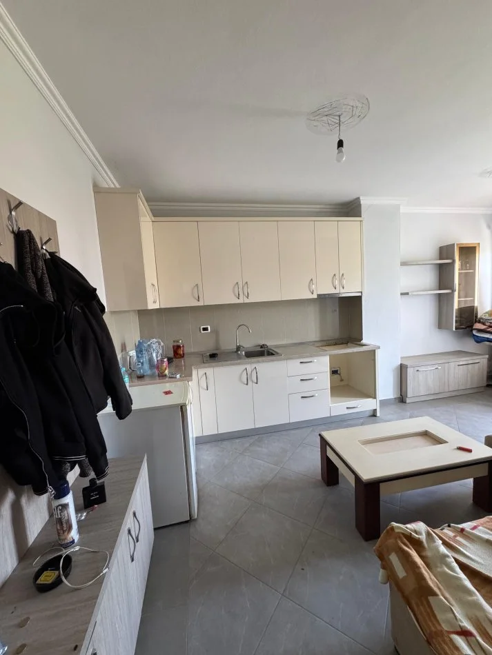 Tirane, shitet apartament 1+1 Kati 2, 47 m² 75.000 € (Astir, prane Viles L)
