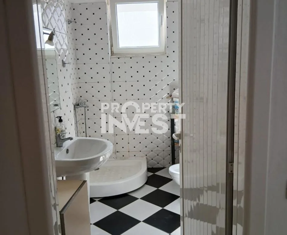 Tirane, jepet me qera apartament 2+1+Ballkon Kati 3, 90 m² 500 € 