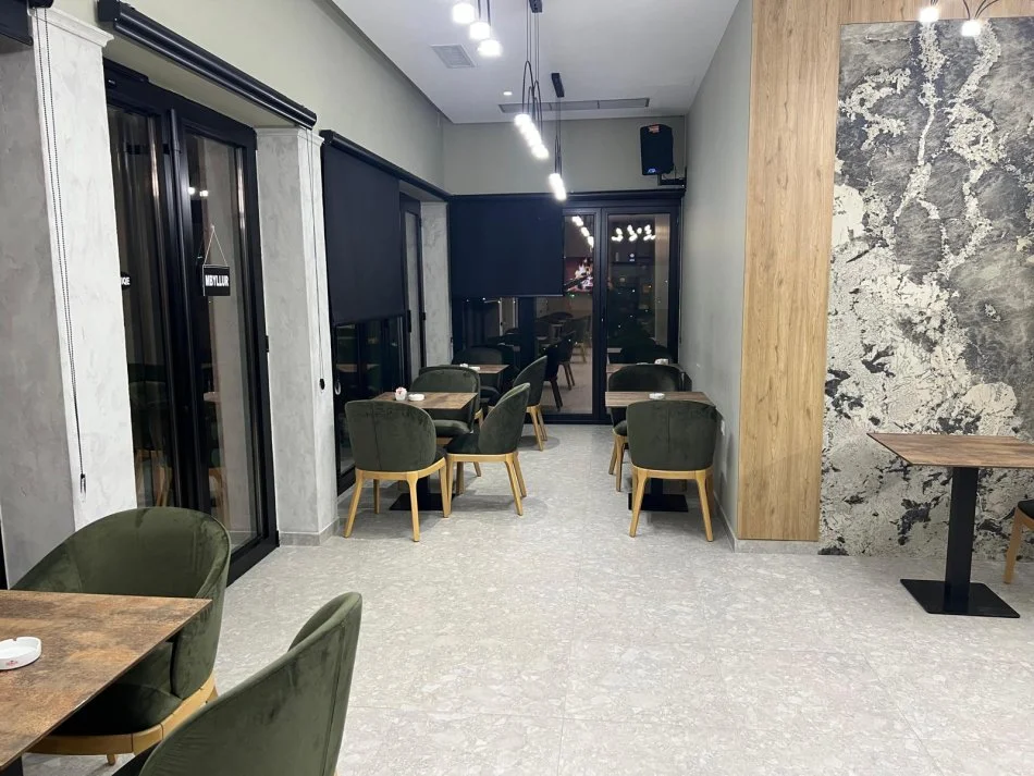 Durres, jepet me qera Hotel, ne Sektor Rinia,Durres