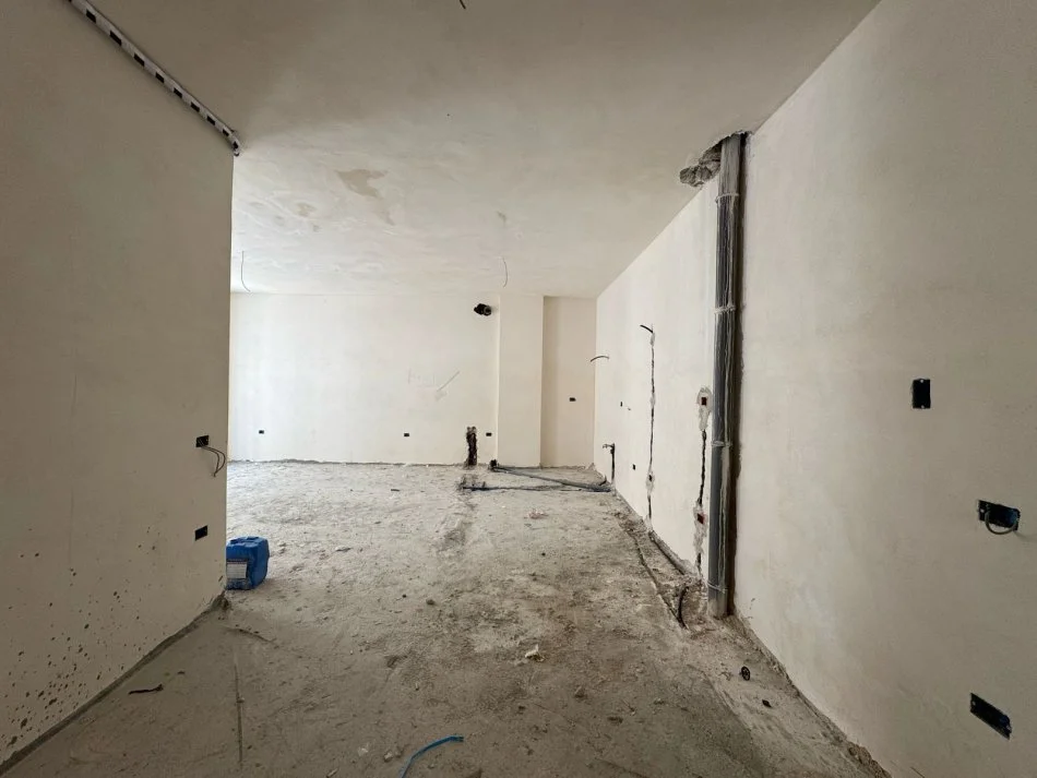 Tirane, shitet apartament 2+1+Ballkon Kati 2, 110 m² 260.000 € (Prane Radisson Collection)