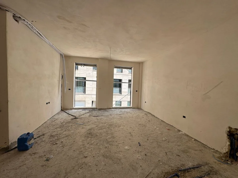 Tirane, shitet apartament 2+1+Ballkon Kati 2, 110 m² 260.000 € (Prane Radisson Collection)