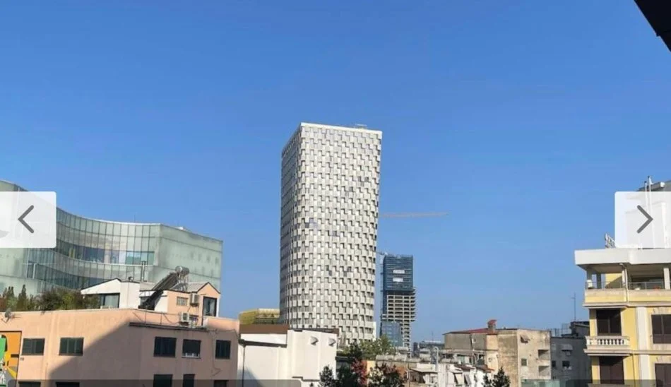 Tirane, jepet me qera apartament 1+1 Kati 2, 60 m² 700 € (Qender Toptani)