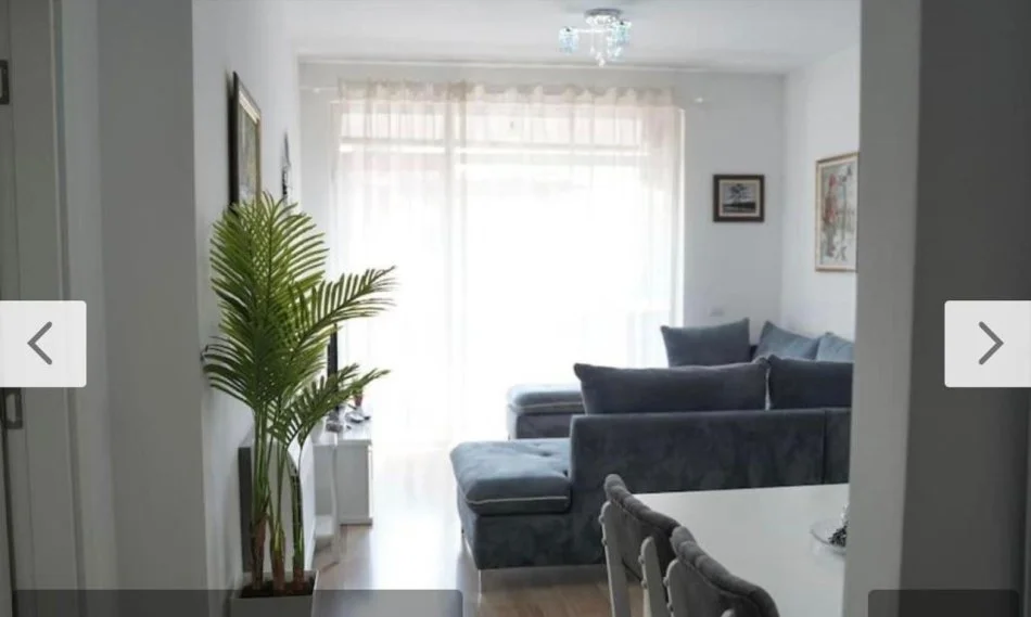 Tirane, jepet me qera apartament 1+1 Kati 2, 60 m² 700 € (Qender Toptani)