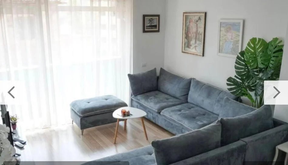 Tirane, jepet me qera apartament 1+1 Kati 2, 60 m² 700 € (Qender Toptani)