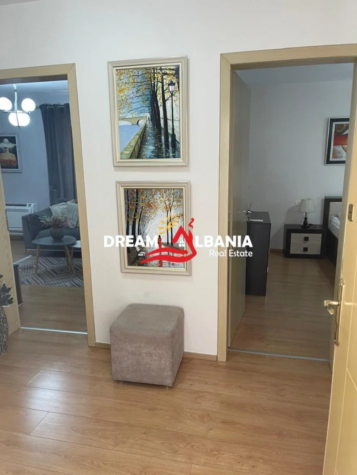 Tirane, shitet apartament 1+1 (me mundesi konvertimi ne 2+1), 70 m² 150.000 € (Ne Myslym Shyr)