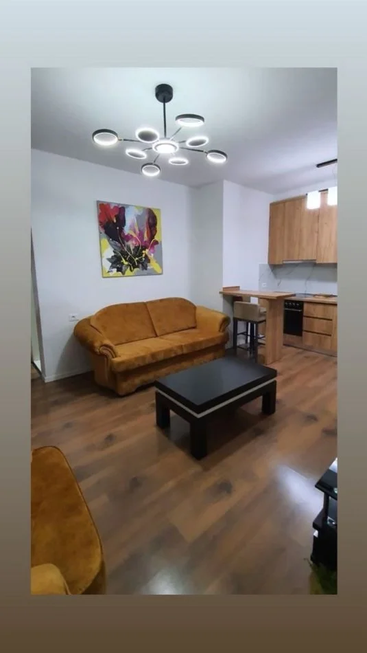 Tirane, jepet me qera apartament 1+1 Kati 2, 55 m² (Rruga e Dibres)