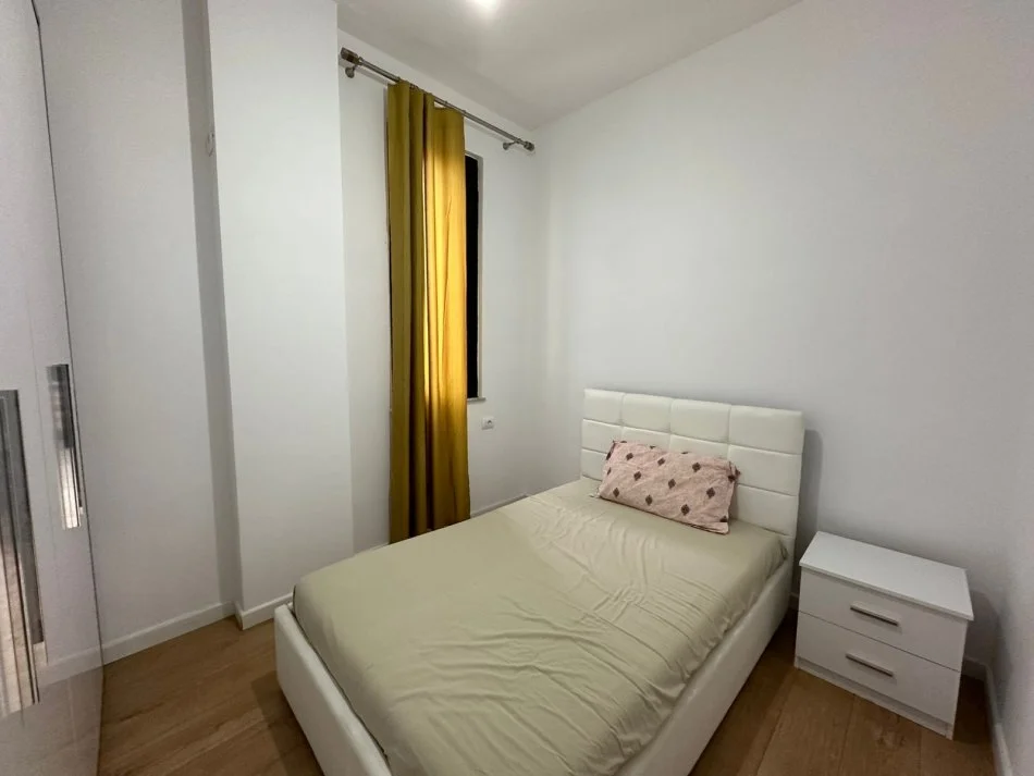 Tirane, jepet me qera apartament 2+1+Ballkon Kati 7, 90 m² 800 € (Delijorgji)