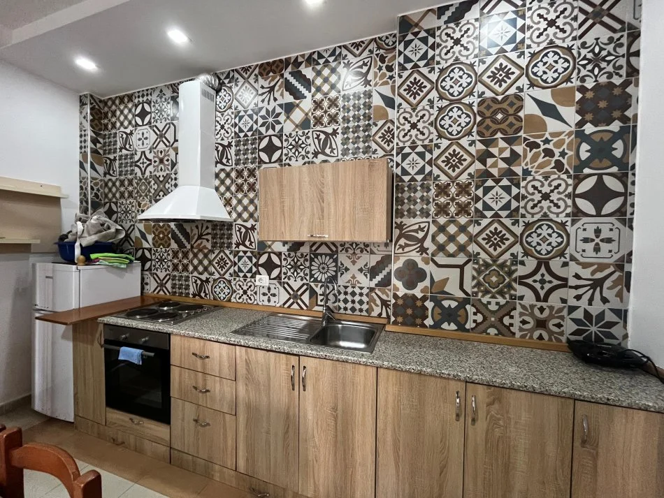 Shqiperi, shitet 1+1 , 94.000 € 