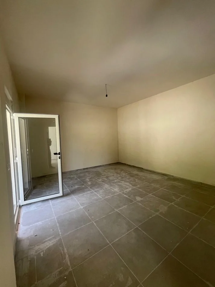 Durres, shes apartament 1+1 Kati 2, 76 m²