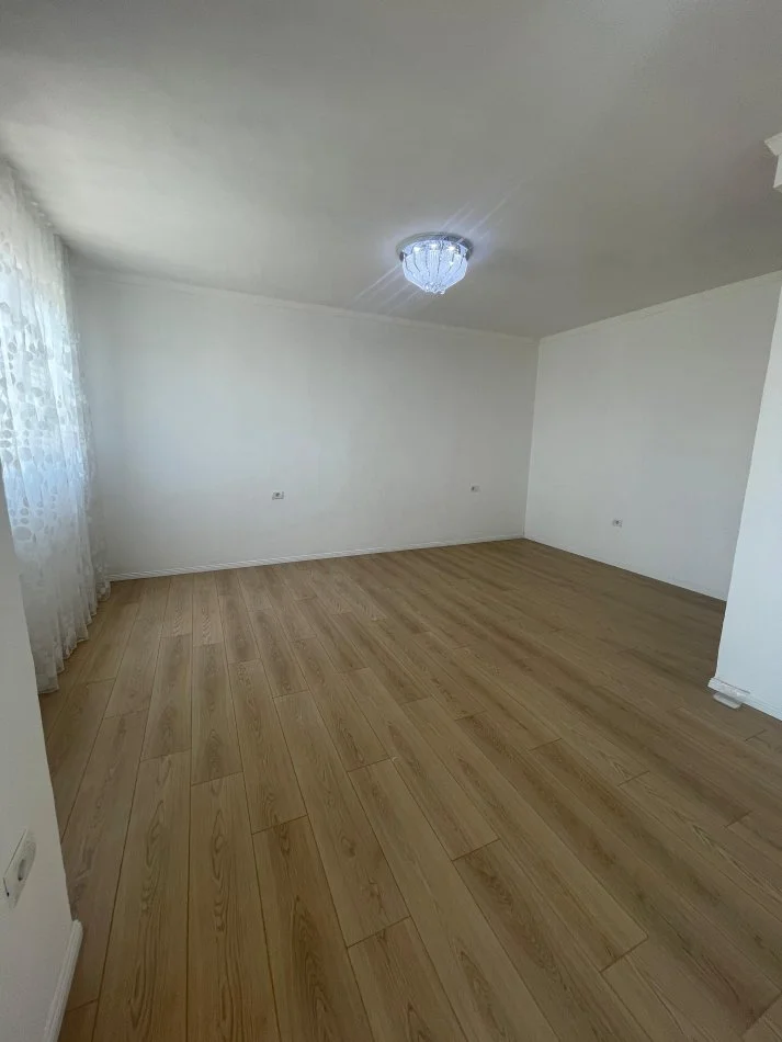 Tirane, shitet apartament 1+1 Kati 9, 65 m² 88.000 € (Rruga Besim Alla , Yzberisht)