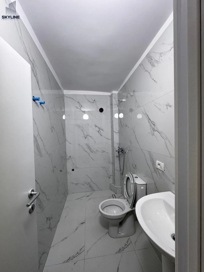 Tirane, shitet apartament 1+1 Kati 1, 53 m² 87.000 € 