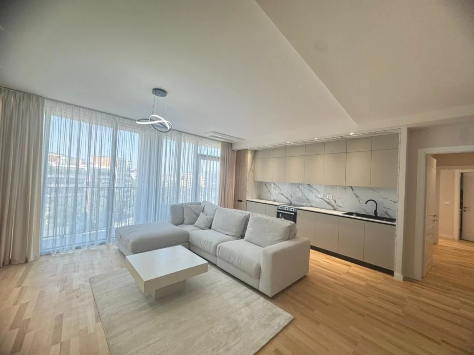 Tirane, shitet apartament 2+1+Ballkon Kati 5, 123 m² 410.000 € (Lake View)