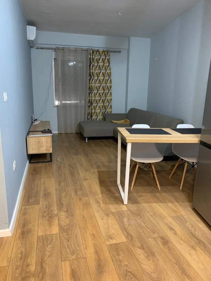 Tirane, shitet apartament 1+1+Ballkon Kati 2, 64 m² 102.000 € (Astir)