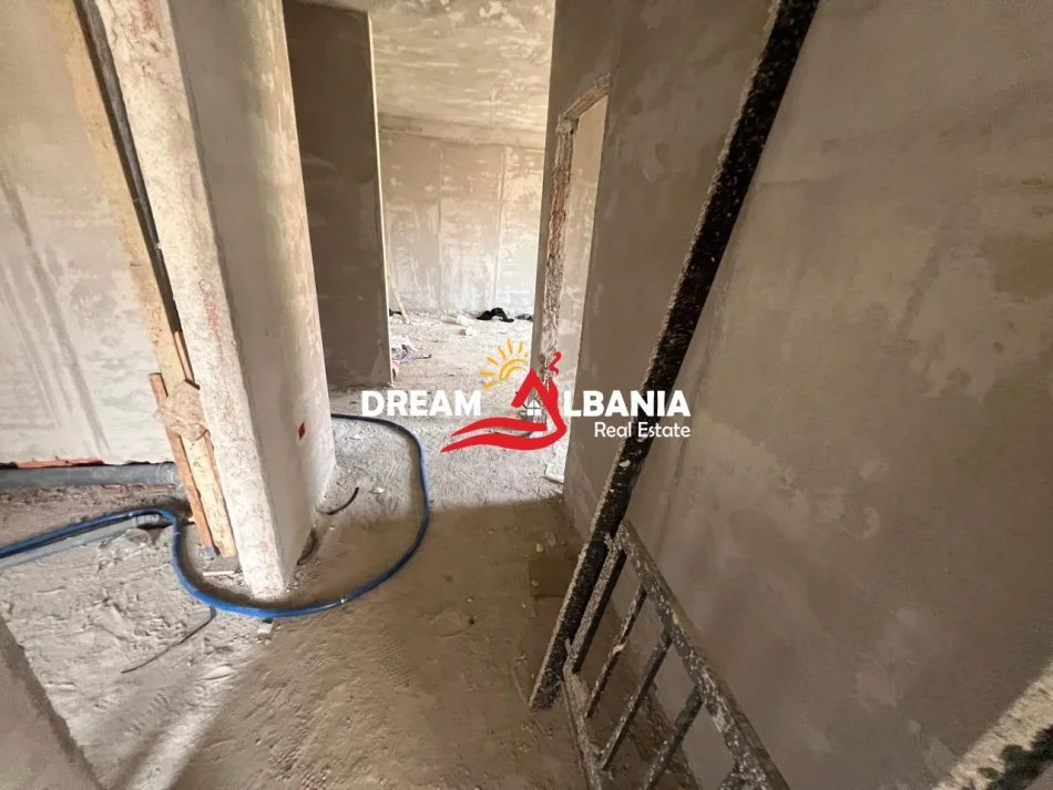 Tirane, shitet apartament 3+1 , 121 m² 230.000 € (rruga e elbasanit)