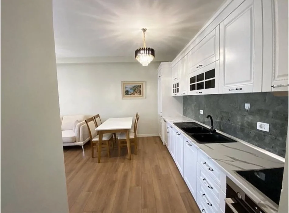 Tirane, jepet me qera apartament 2+1 Kati 4, 90 m² 650 € (Quartum Residence, Rruga Panorama)