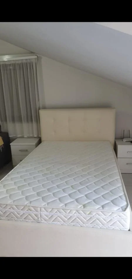 Tirane, jepet me qera garsonier 1+1 Kati 3, 40 m² 39.000 leke(Rr.Dervish Hima, prane Ambasador 3)