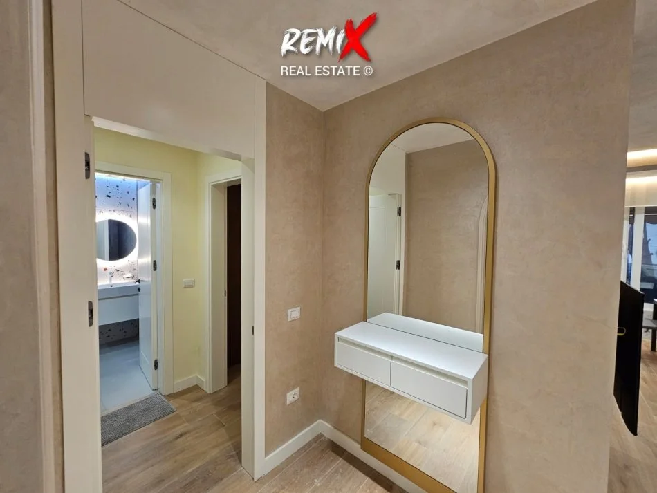 Mali Robit, shitet apartament 2+1+Aneks+Ballkon Kati 3, 100 m² 160.000 € 