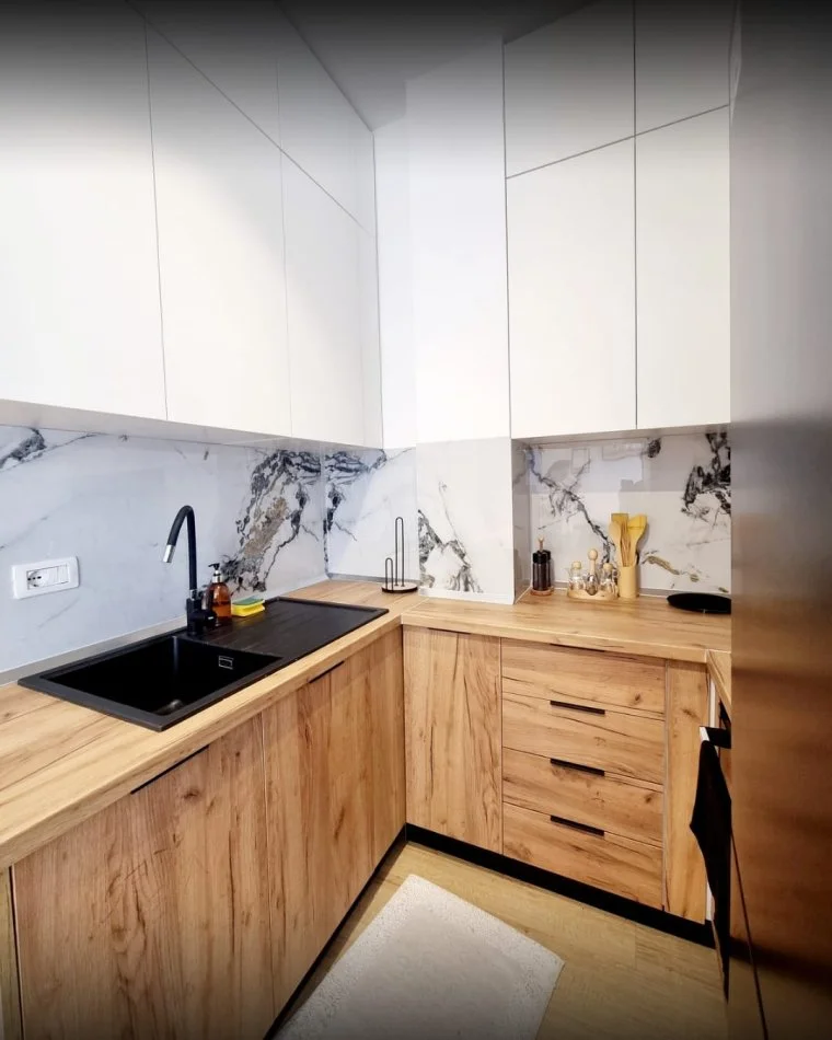 Tirane, jepet me qera apartament 1+1 , 50 m² 500 € (Kopshi Botanik)