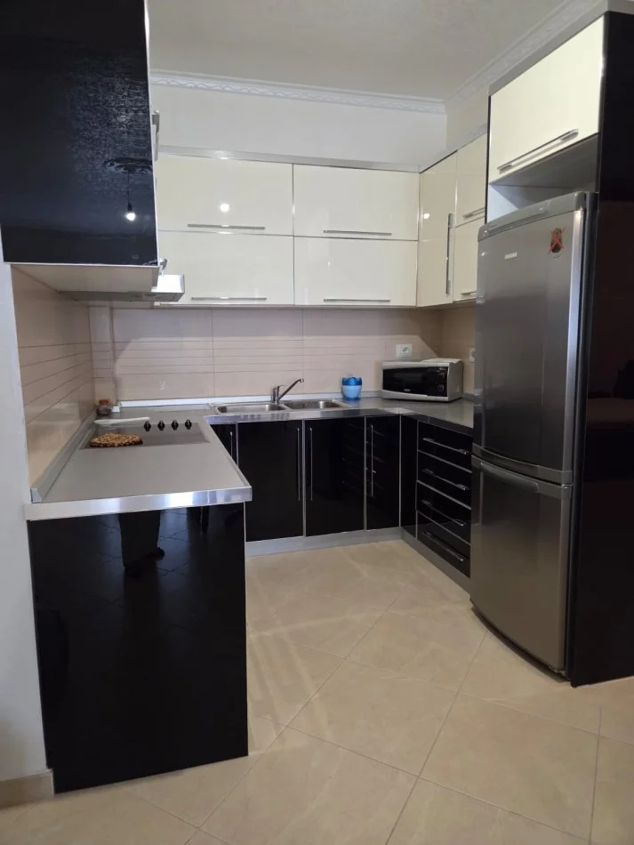 Jepet me qera apartament ne Lungomare, Vlore - Roi Apartments