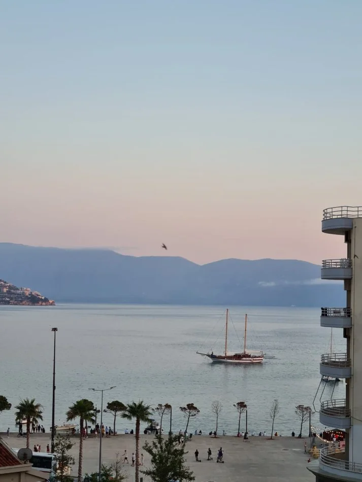 Jepet me qera apartament ne Lungomare, Vlore - Roi Apartments