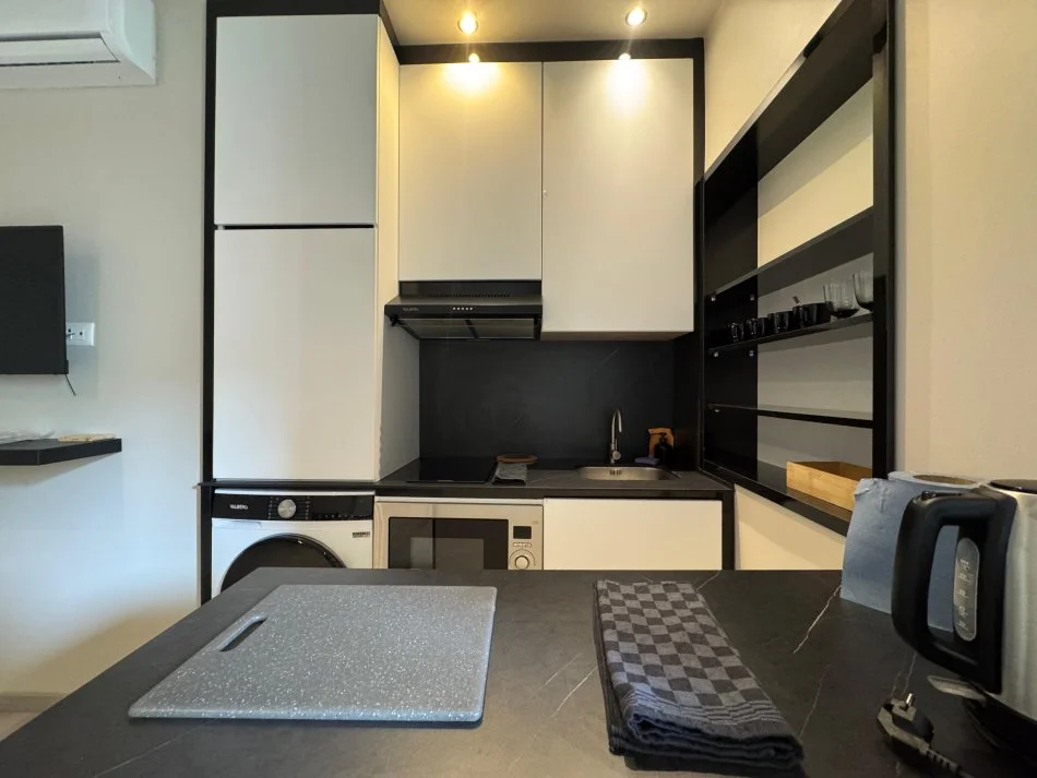 Tirane, jepet me qera apartament 1+1+Ballkon Kati 2, 48 m² 600 € (Liqeni i Thate)