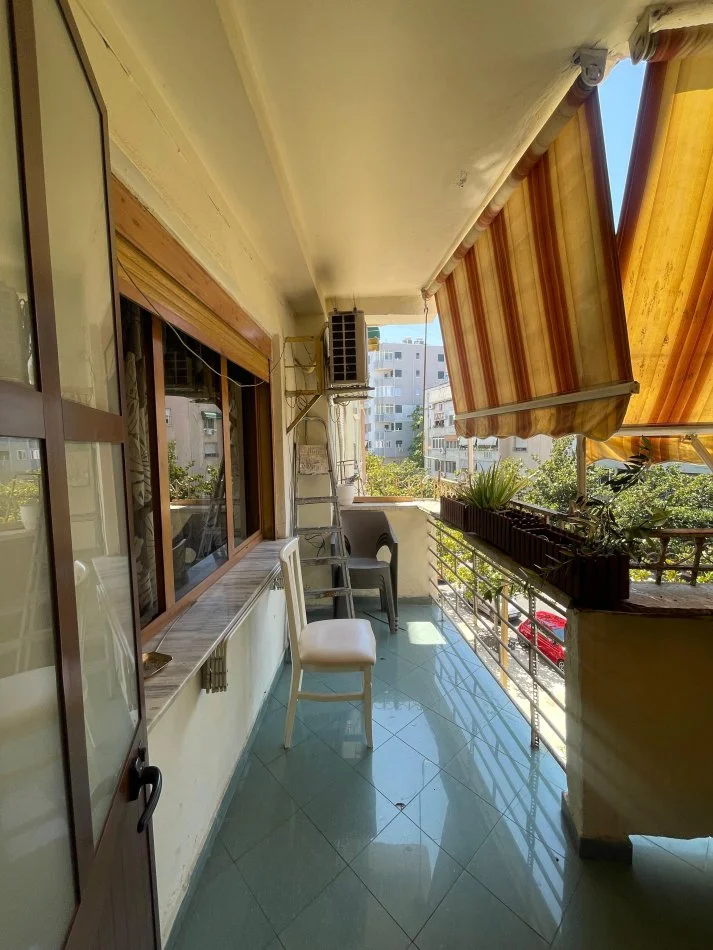 Durres, jepet me qera apartament 2+1+Aneks+Ballkon Kati 2, 90 m² 450 € (Gjykata| Durres)