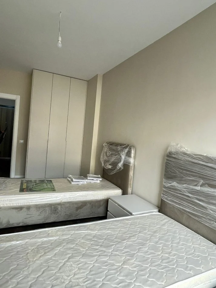 Tirane, jepet me qera apartament 2+1 Kati 2, 124 m² 650 € (Kompleksi Asl)
