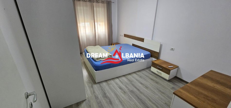 Tirane, jepet me qera apartament 1+1 , 85 m² 550 € 