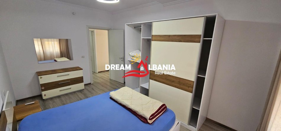 Tirane, jepet me qera apartament 1+1 , 85 m² 550 € 