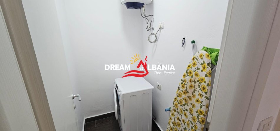 Tirane, jepet me qera apartament 1+1 , 85 m² 550 € 