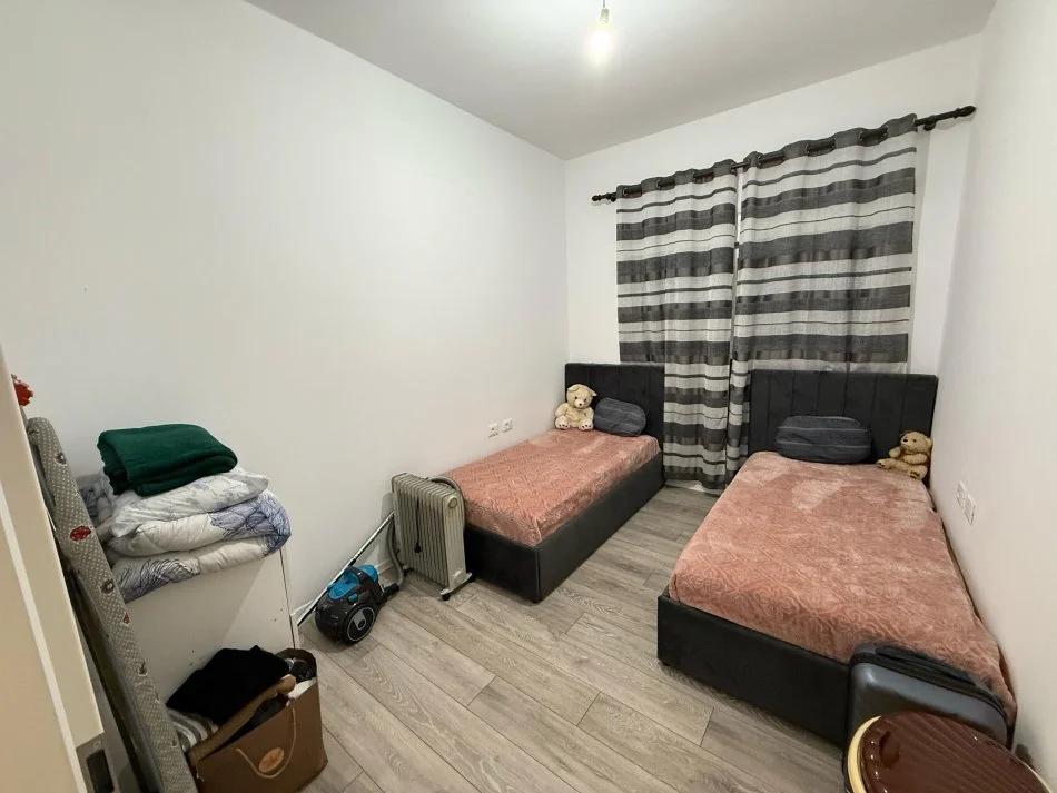 Tirane, jap me qera apartament 2+1+Ballkon Kati 2, 85 m² 450 € (rruga pasho hysa)