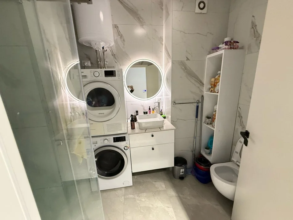 Tirane, jap me qera apartament 2+1+Ballkon Kati 2, 85 m² 450 € (rruga pasho hysa)