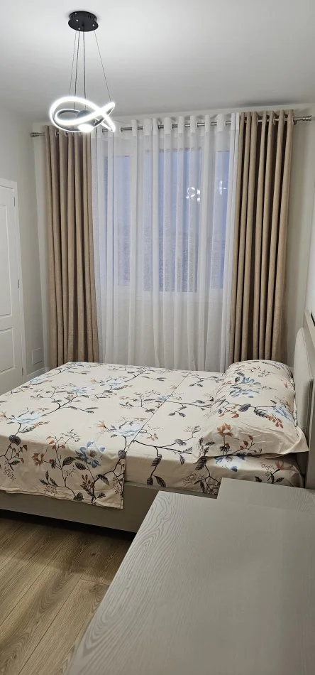 Tirane, jepet me qera apartament 1+1 Kati 5, 65 m² 600 € (Midis Astirit dhe Fushes se Aviacionit)