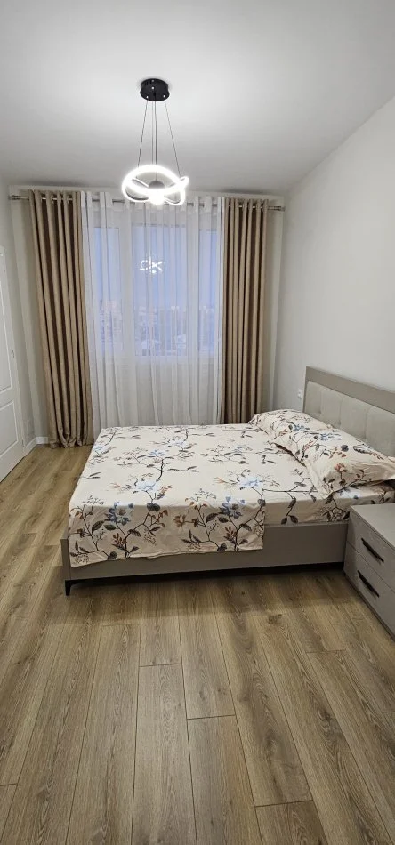 Tirane, jepet me qera apartament 1+1 Kati 5, 65 m² 600 € (Midis Astirit dhe Fushes se Aviacionit)