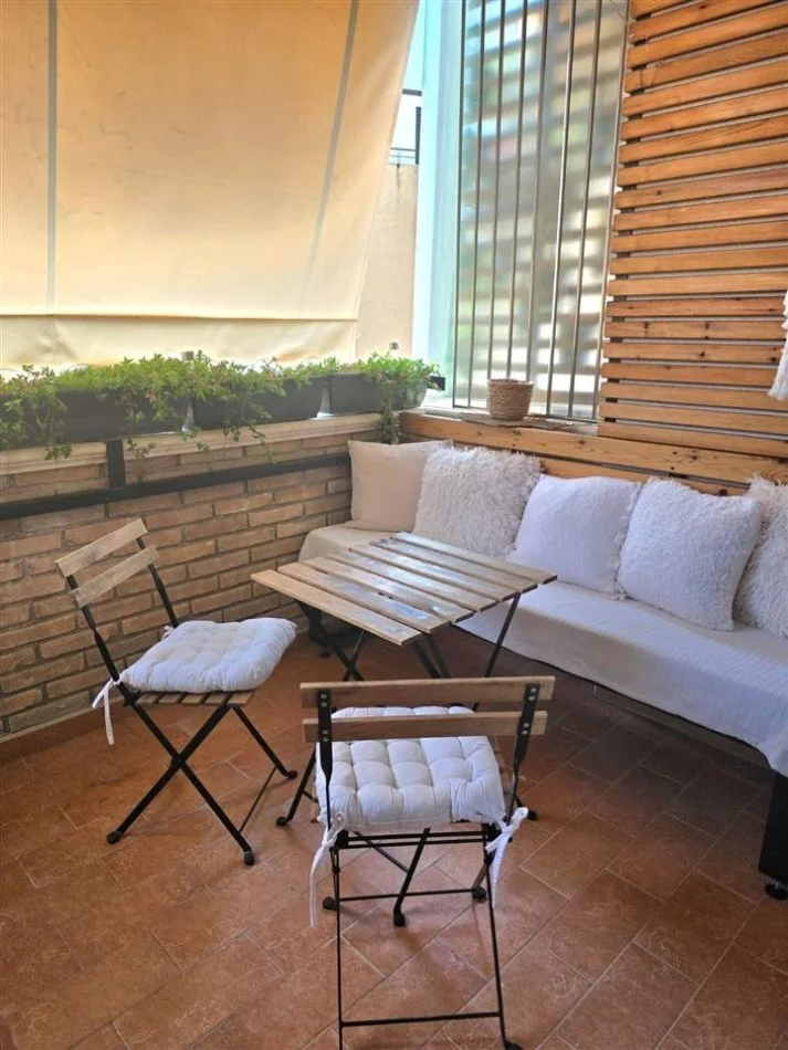 Tirane, jepet me qera apartament 1+1 Kati 3, 60 m² 500 € (Prane Hotel Radison)