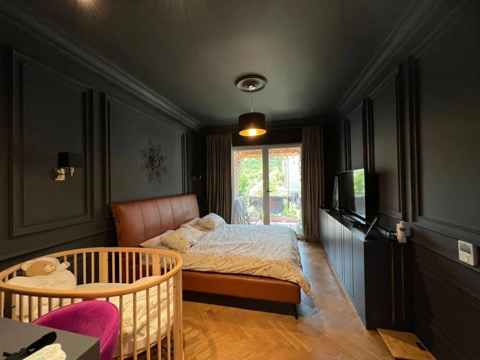 Tirane, jepet me qera apartament 2+1+Ballkon Kati 2, 123 m² 435.000 € (Secret Garden)