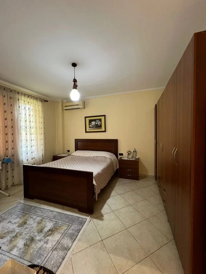 Tirane, jepet me qera apartament 2+1+Ballkon Kati 0, 80 m² 450 € (don bosko)