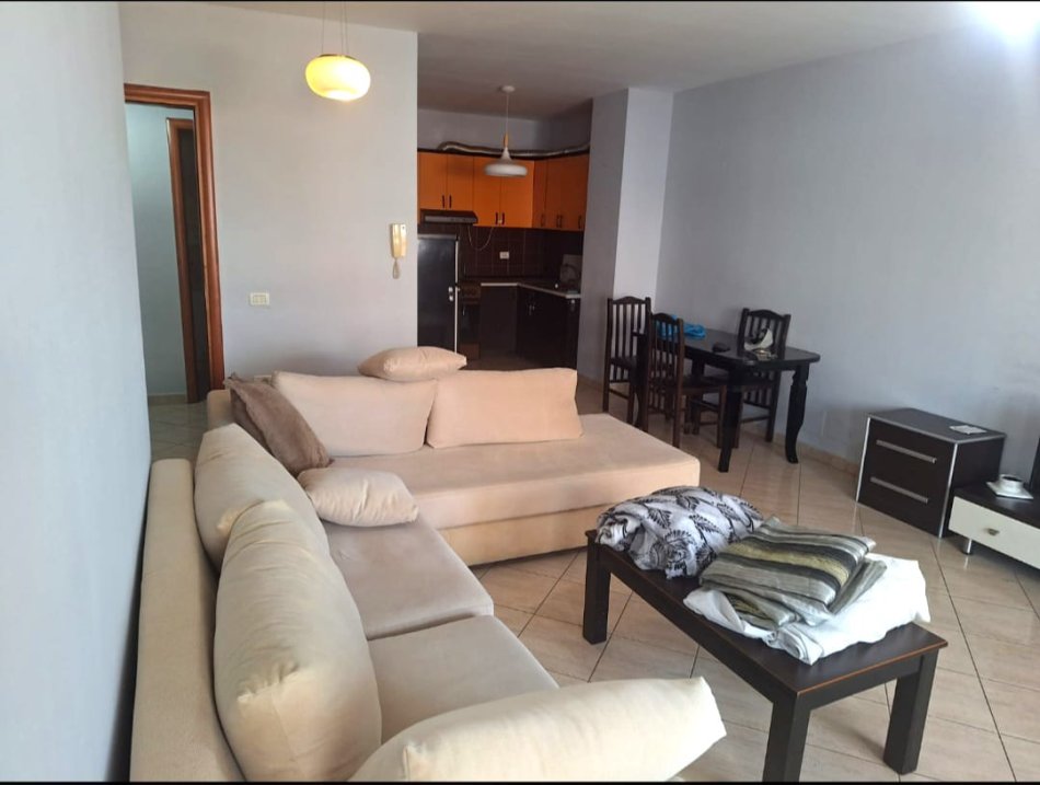 SHITET APARTAMENT 2+1   TE SELVIA  180.000 €