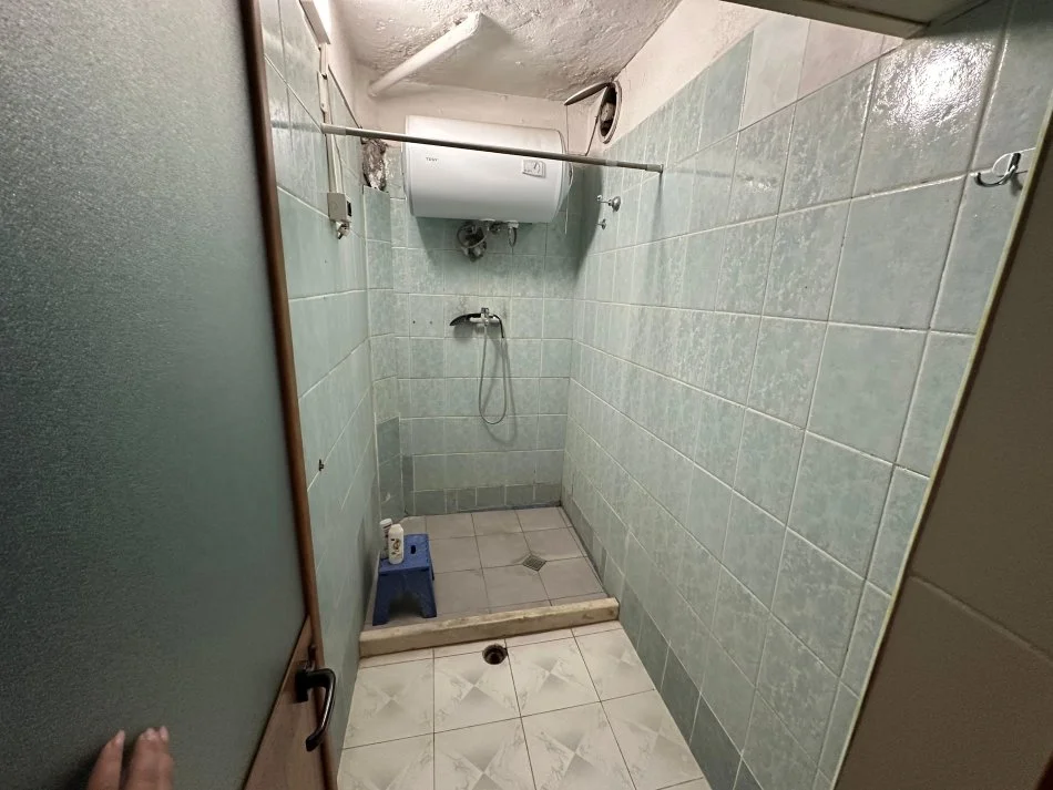 Tirane, shes apartament 3+1+Ballkon Kati 3, 98 m² 178.000 € (bulevardi bajram curri)