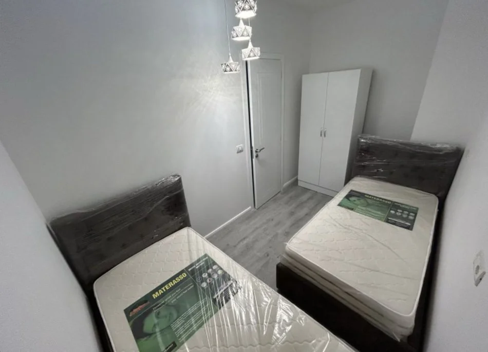 Tirane, jap me qera apartament 2+1+Ballkon Kati 4, 85 m² 670 € (rruga 5 maji)