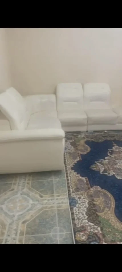 Tirane, jepet me qera apartament 1+1 Kati 1, 90 m² 410 € (Rruga Haxhi Sina)