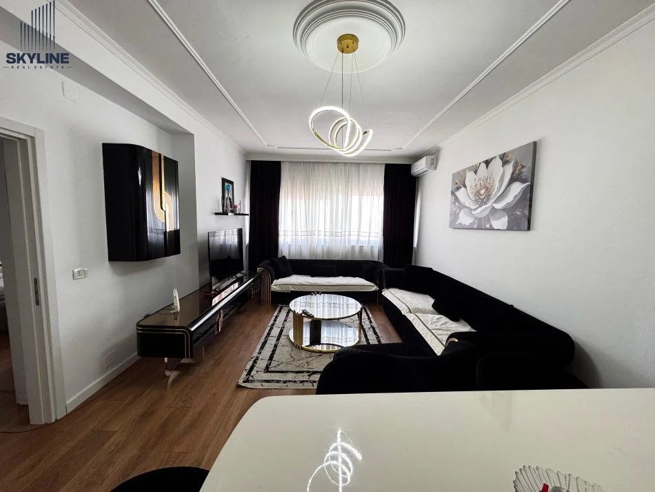 Tirane, shitet apartament 2+1 Kati 10, 90 m² 155.000 € (Porcelan)