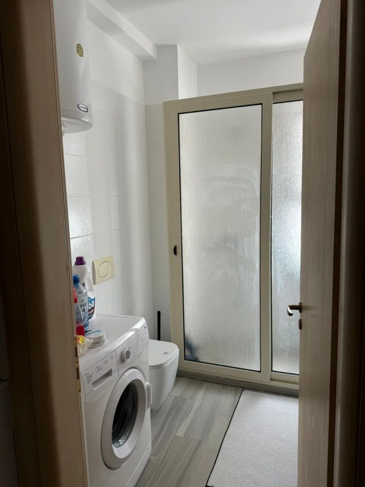 Shqiperi, shitet apartament 1+1 Kati 2, 62 m² 124.000 € (Qender Golem prane Hotel Flower!)