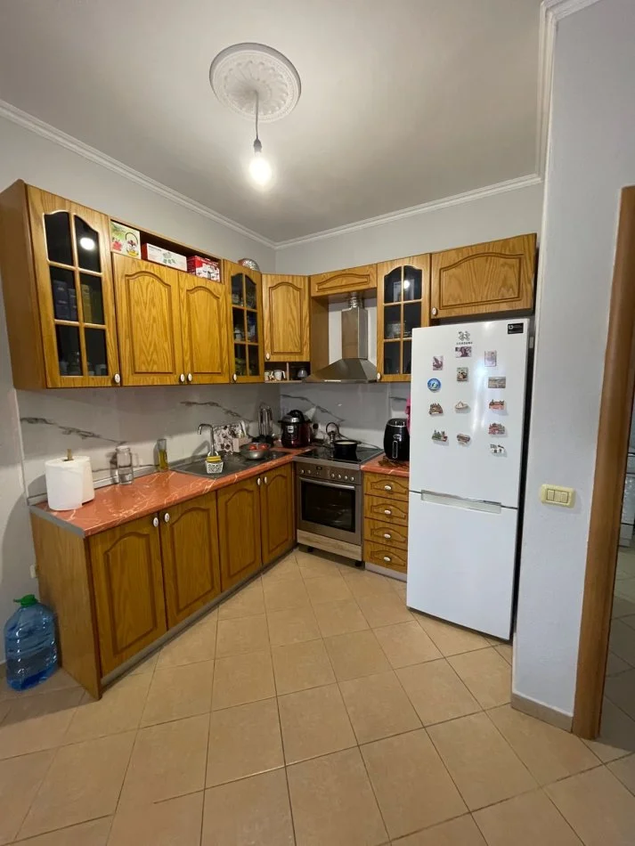 Tirane, shitet apartament 2+1 Kati 8, 91 m² 155.000 € (Vila L , Astir)