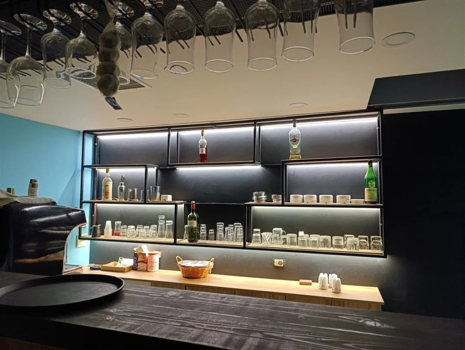 Tirane, jepet me qera lokal Kati 1, 80 m² 500 € (Yzberisht ,prane Fitnes Unik)