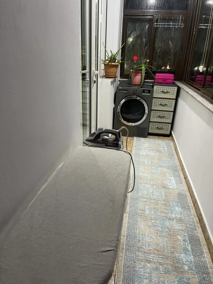 Tirane, jepet me qera apartament 1+1 Kati 3, 75 m² 500 € (Prane OSHEE-se , Bulevardi Gjergj Fishta)