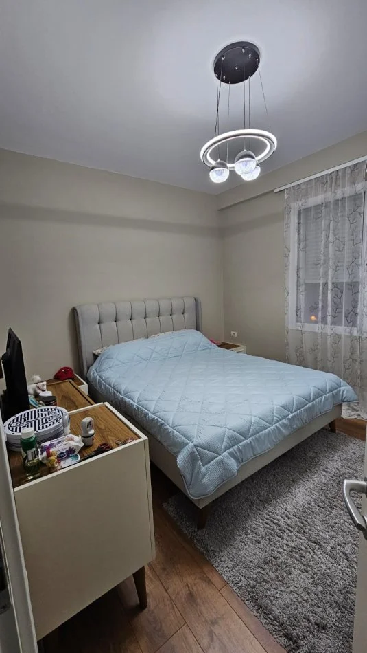 Tirane, jap me qera apartament 2+1+Aneks , 80 m² 600 € 