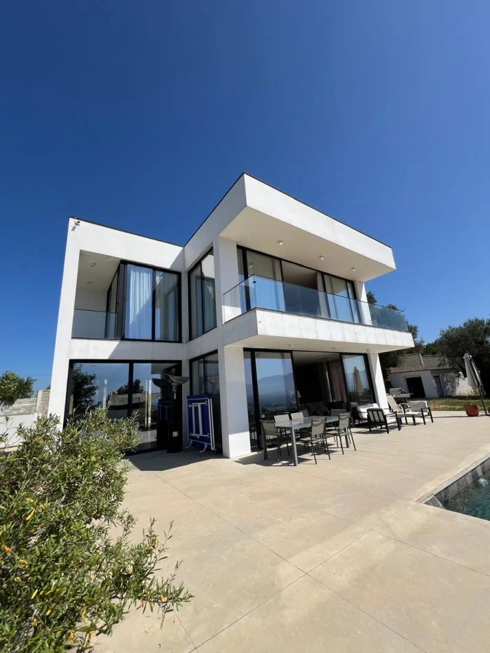 shitet Vile 2 Katshe Kati 2, 3.000 m² 620.000 € (Prane City Park)