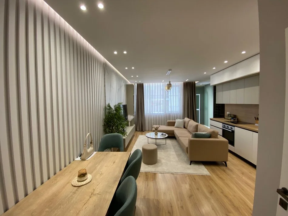 Tirane, shitet apartament 2+1+Ballkon Kati 4, 112 m² 224.000 € (Kodra e Diellit)